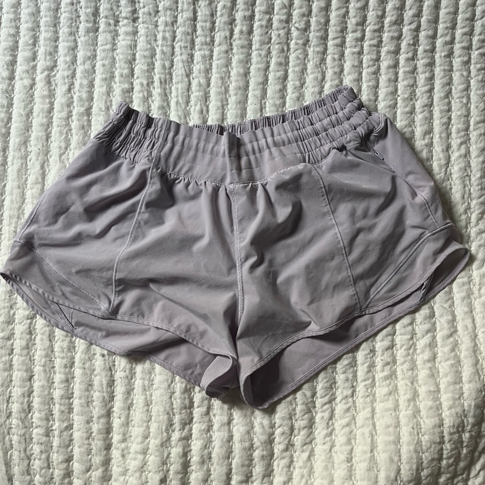 Lululemon Hotty Hot 2.5 high rise shorts size 10. EUC.